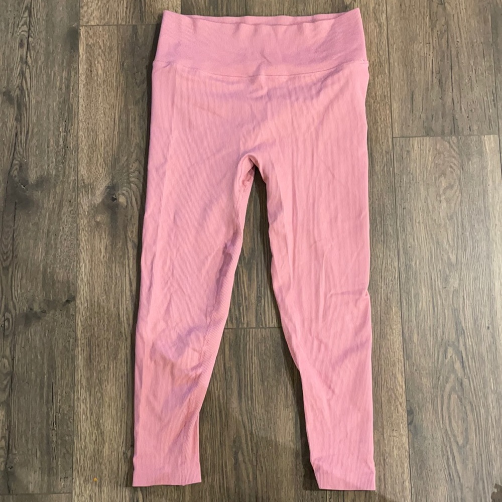 Victoria’s Secret Ribbed Pink Legging